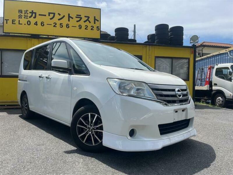 NISSAN SERENA