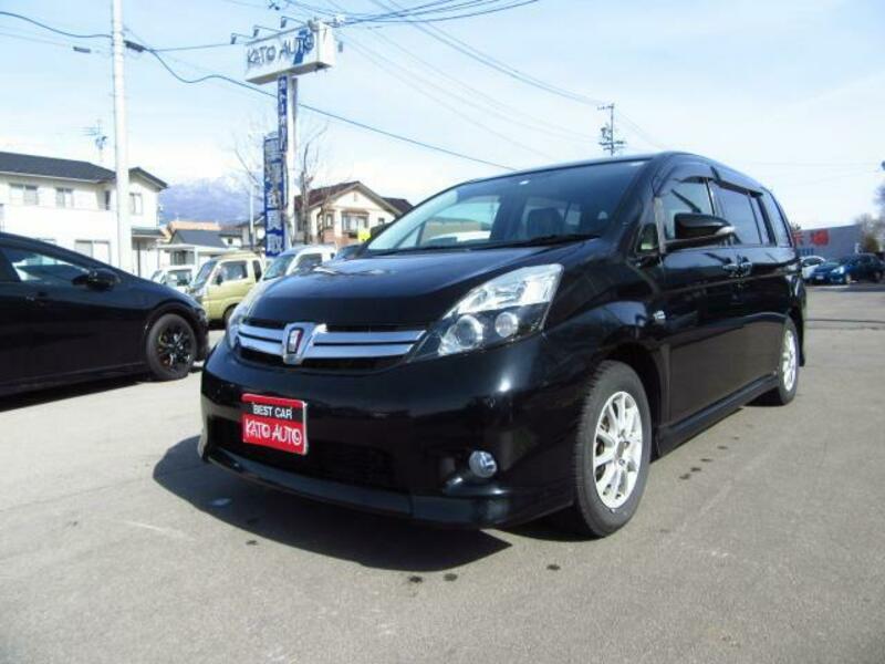 TOYOTA ISIS