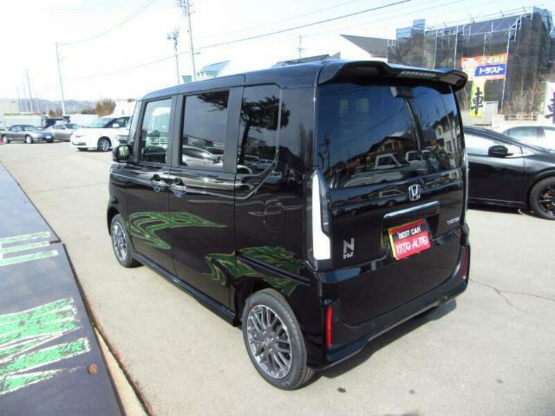 N BOX CUSTOM