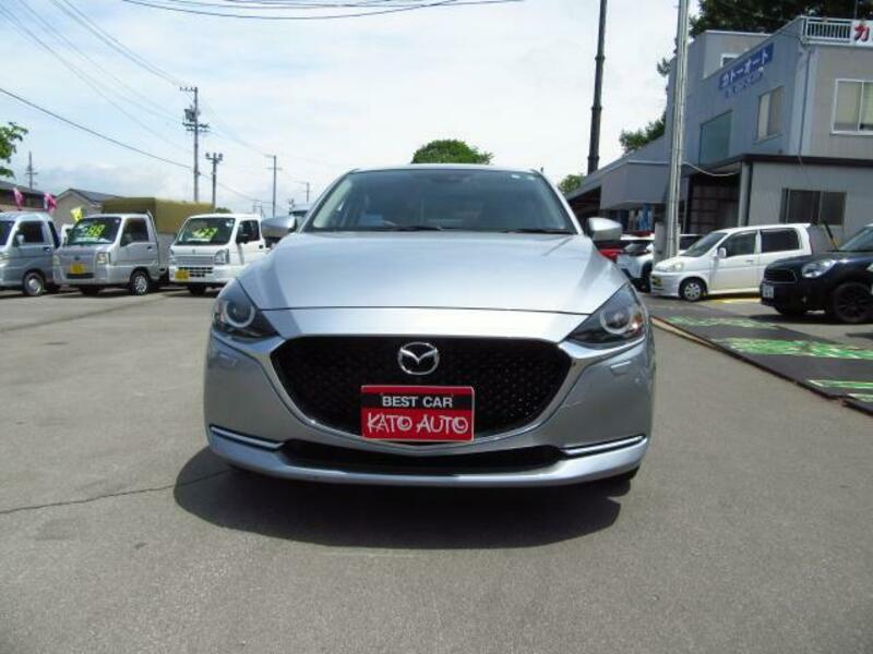 MAZDA2