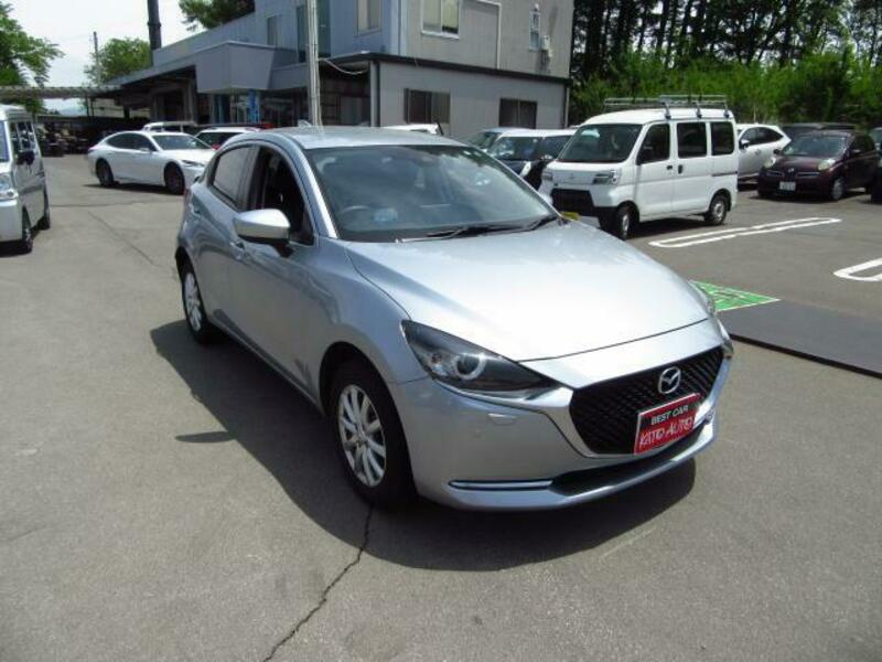 MAZDA2