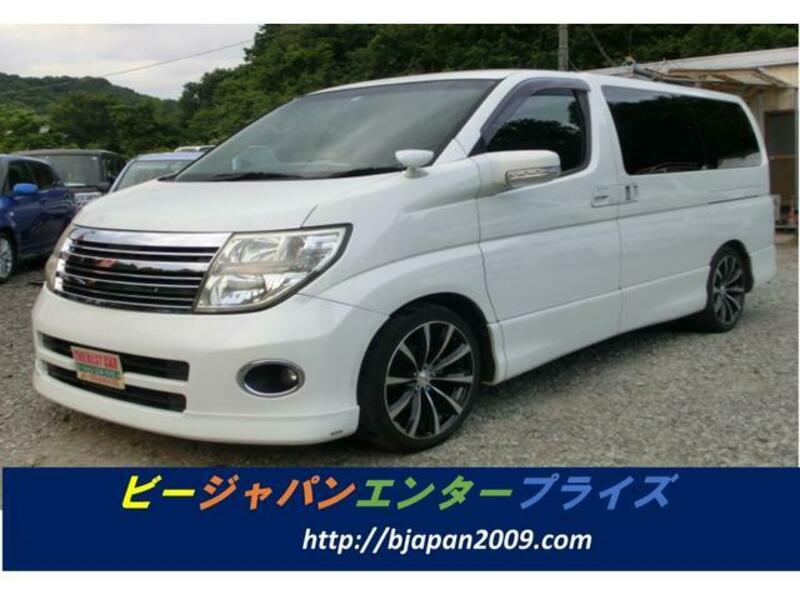 NISSAN ELGRAND