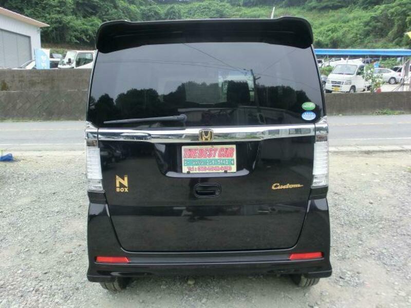 N BOX CUSTOM