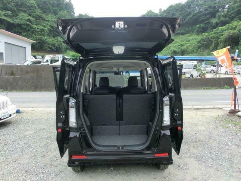 N BOX CUSTOM