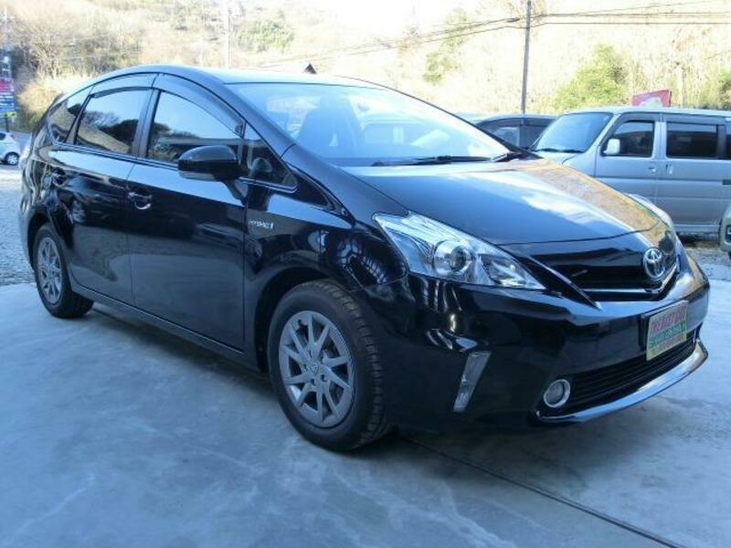 PRIUS ALPHA