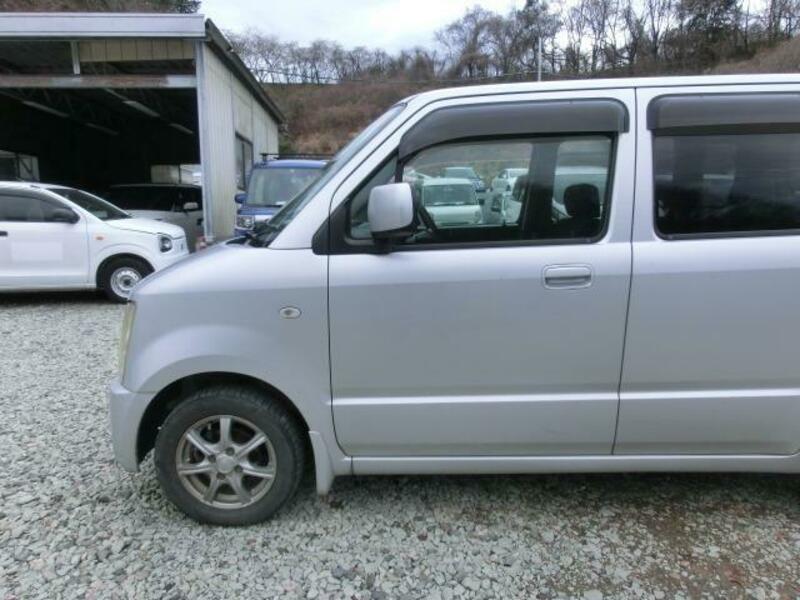 WAGON R