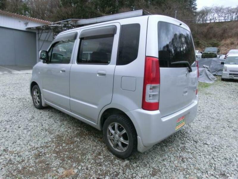WAGON R