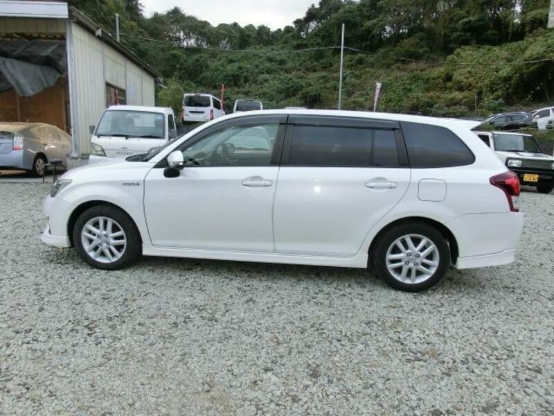 COROLLA FIELDER