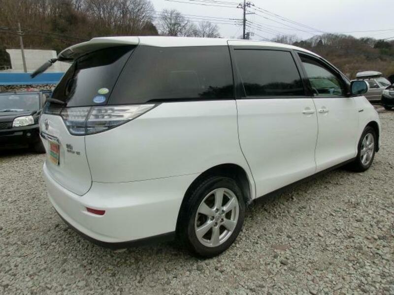 ESTIMA HYBRID