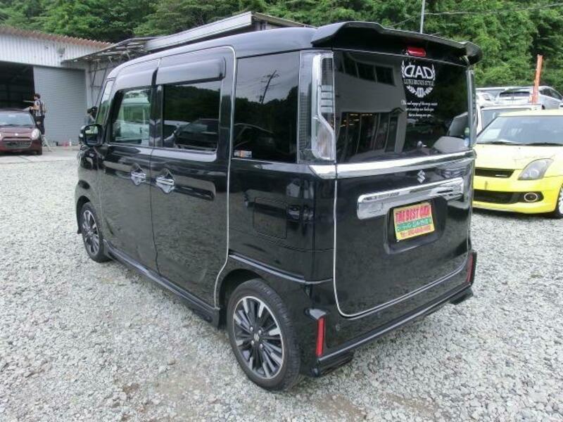 SPACIA CUSTOM