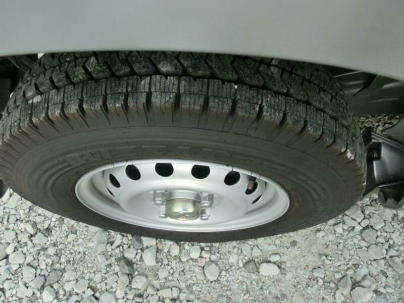 N-VAN
