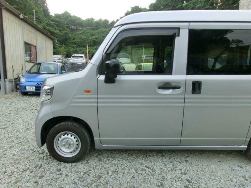 N-VAN