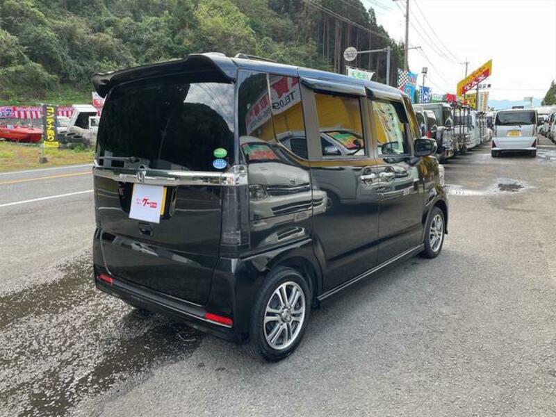 N BOX CUSTOM