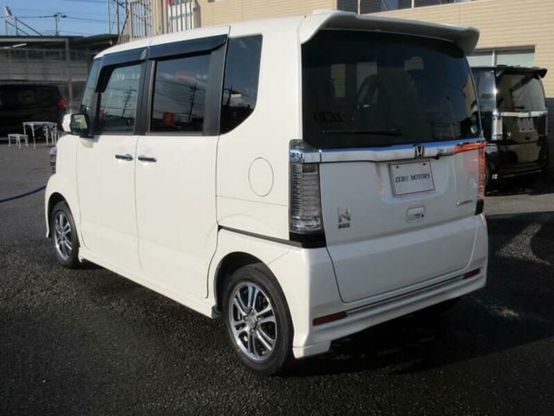N BOX CUSTOM