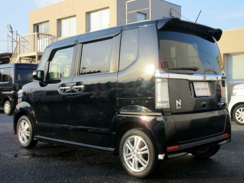N BOX CUSTOM