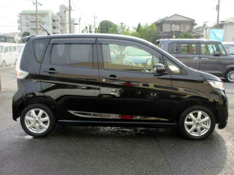 EK CUSTOM