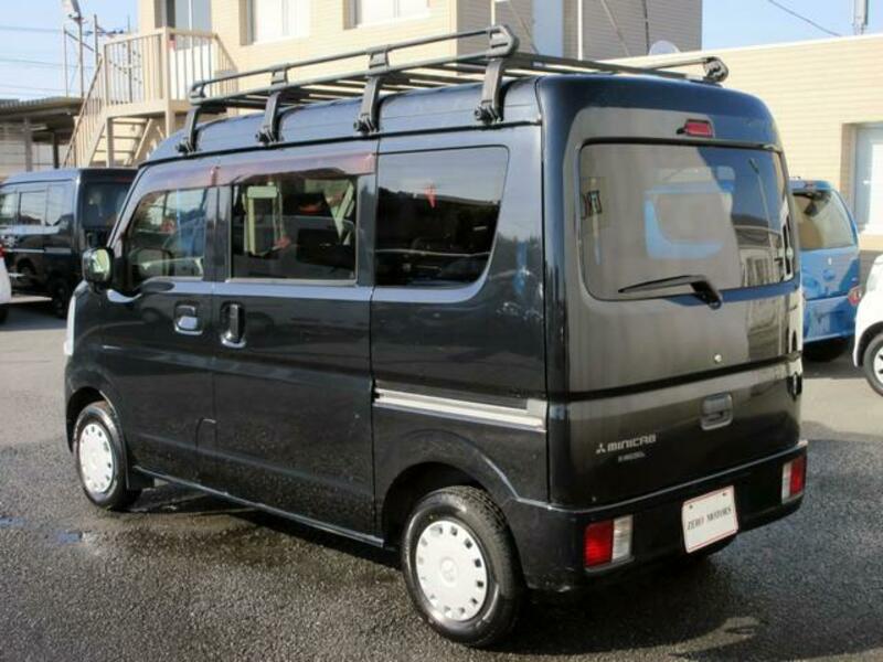 MINICAB VAN