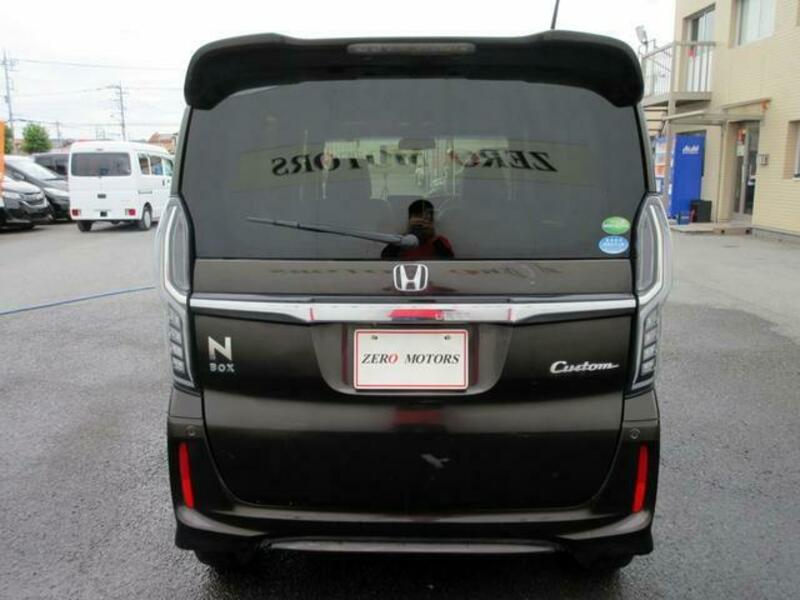 N BOX CUSTOM