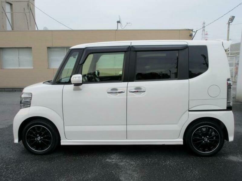 N BOX CUSTOM