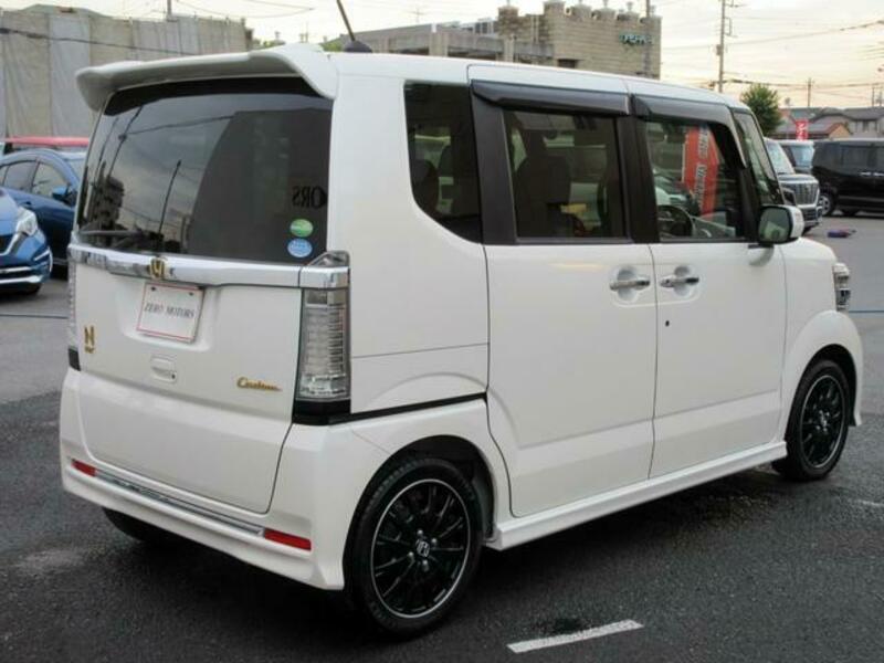 N BOX CUSTOM