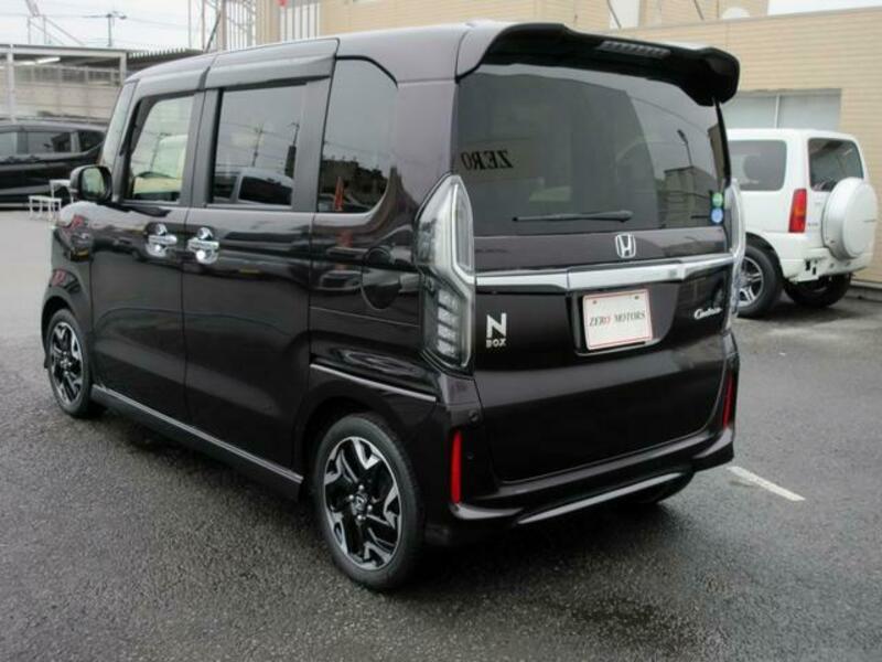 N BOX CUSTOM