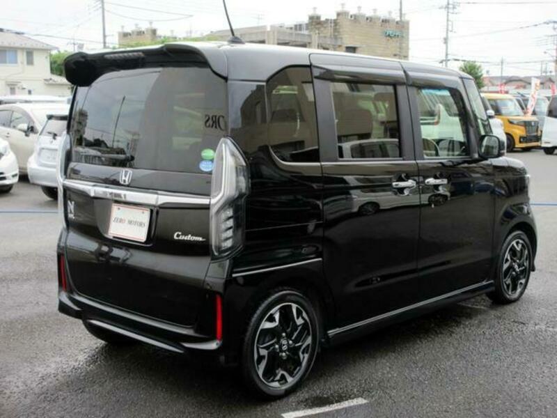 N BOX CUSTOM