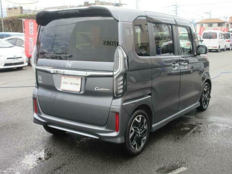 N BOX CUSTOM