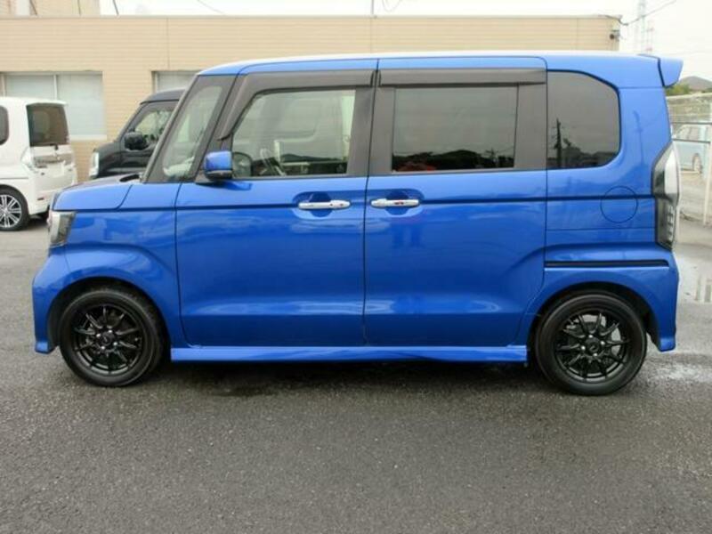 N BOX CUSTOM