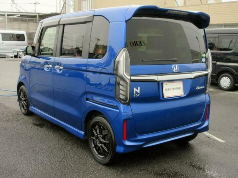 N BOX CUSTOM