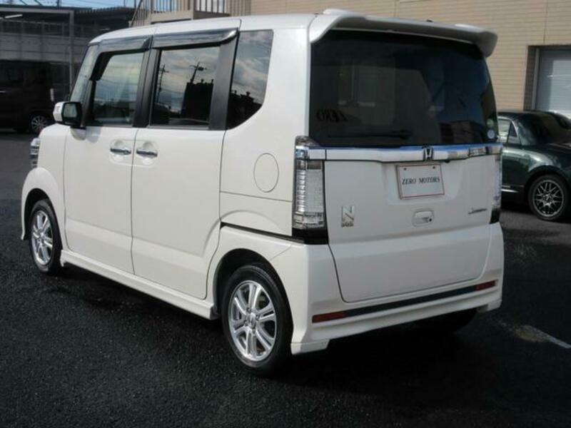 N BOX CUSTOM