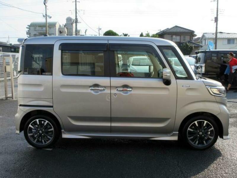 SPACIA CUSTOM