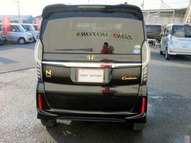N BOX CUSTOM