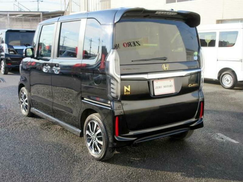 N BOX CUSTOM