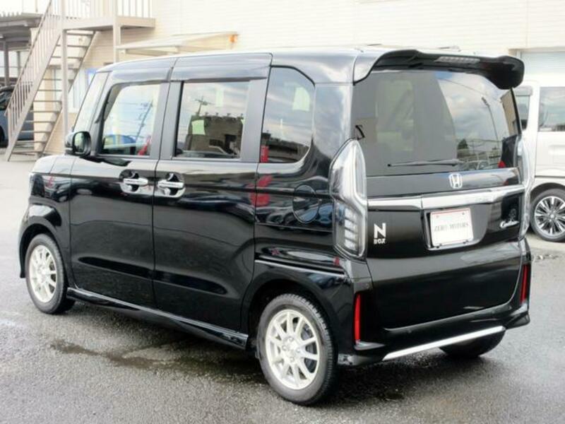 N BOX CUSTOM