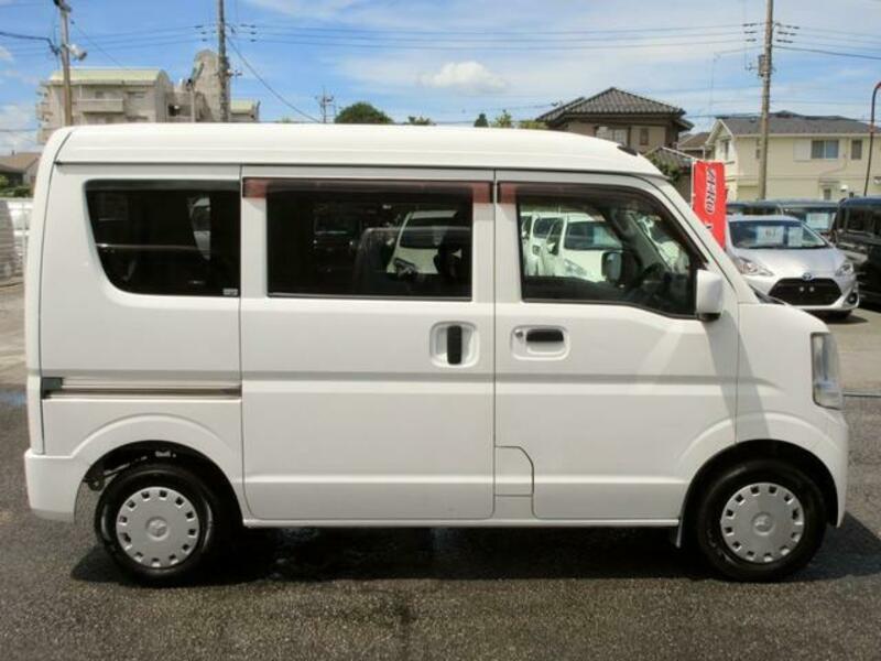 MINICAB VAN
