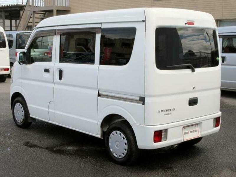 MINICAB VAN