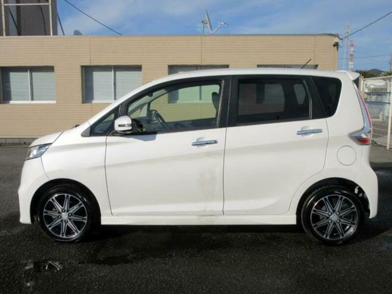 EK CUSTOM