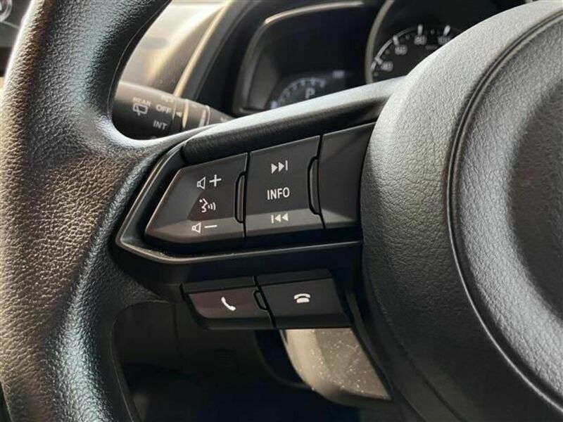 MAZDA2