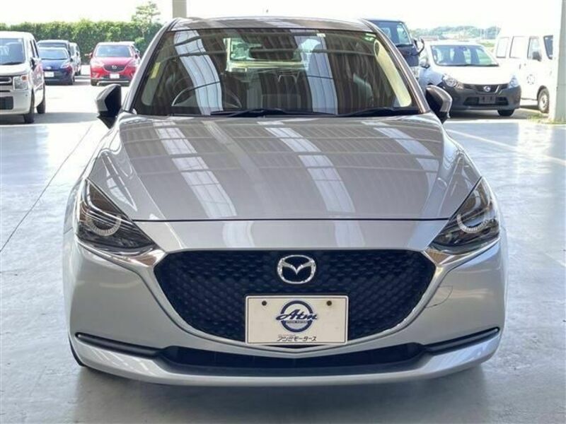 MAZDA2