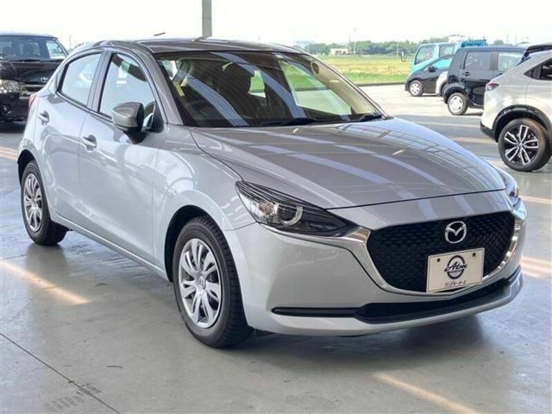 MAZDA2