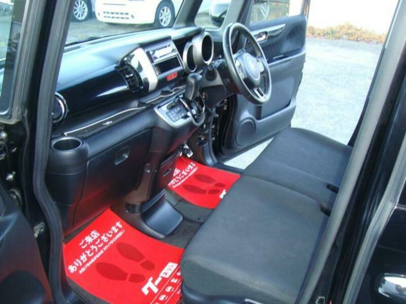 N BOX CUSTOM