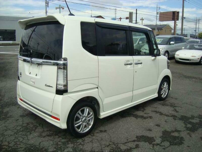 N BOX CUSTOM