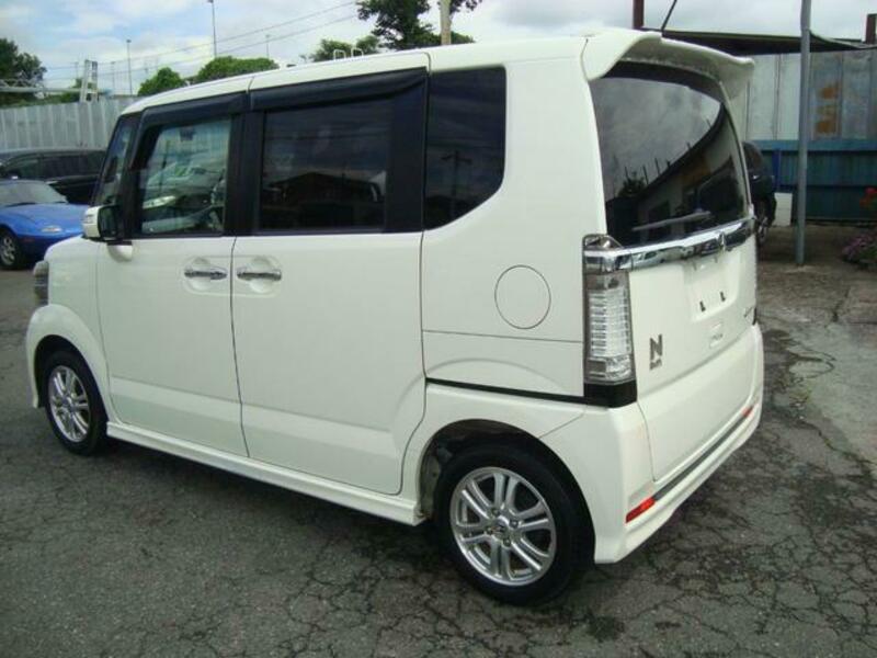 N BOX CUSTOM