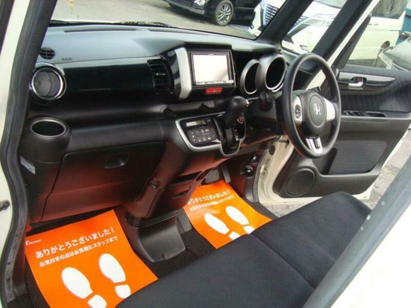 N BOX CUSTOM