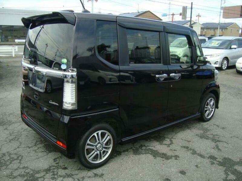 N BOX CUSTOM
