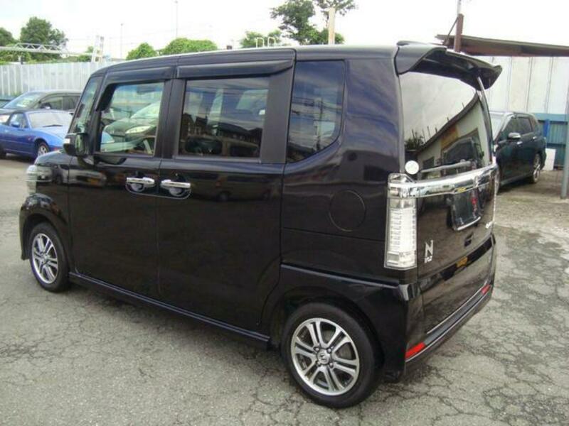 N BOX CUSTOM