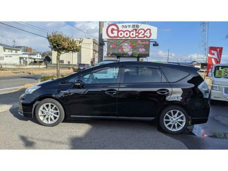 PRIUS ALPHA
