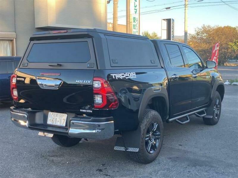 HILUX