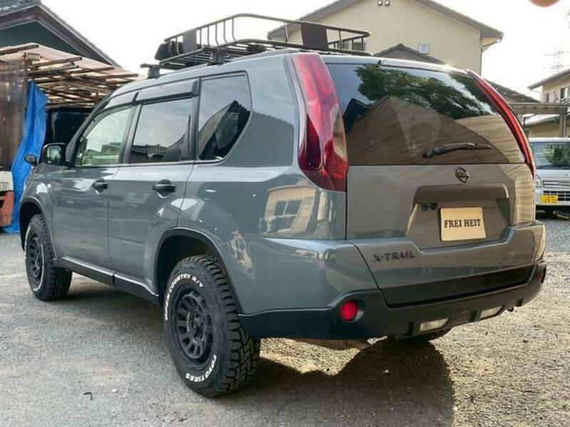 X-TRAIL