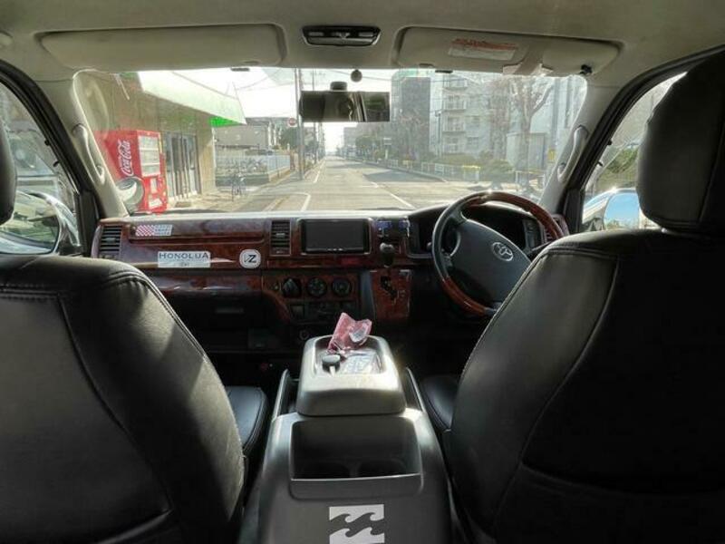HIACE VAN
